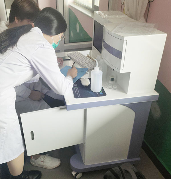 平利縣城關鎮中心衛生院引進豪華推車绿巨人成人网址